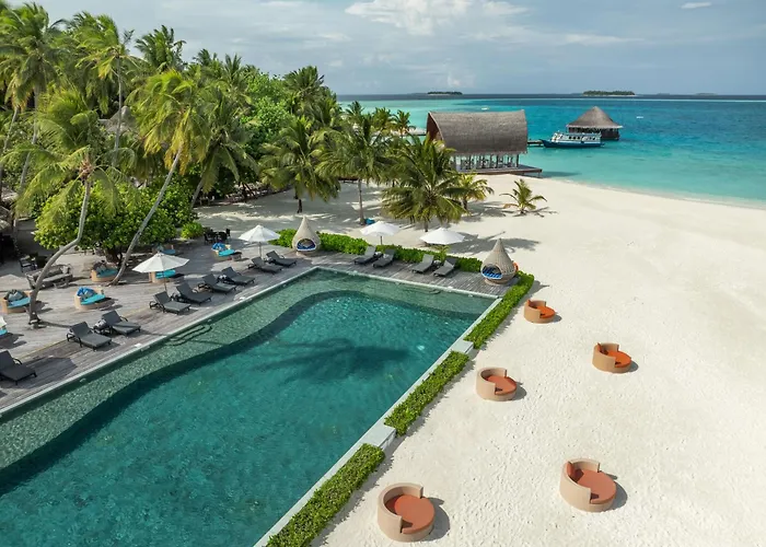 Angsana Velavaru In-Ocean Villas